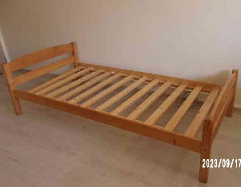postel z masivu borovice - bazar - Hyperinzerce.cz