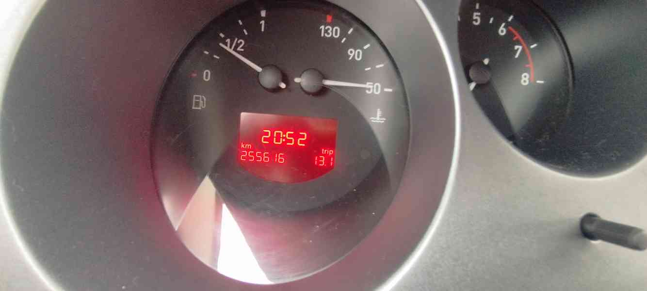 Seat Altea 1,4  92 kW, 125 koní. R. V. 2009 - foto 9