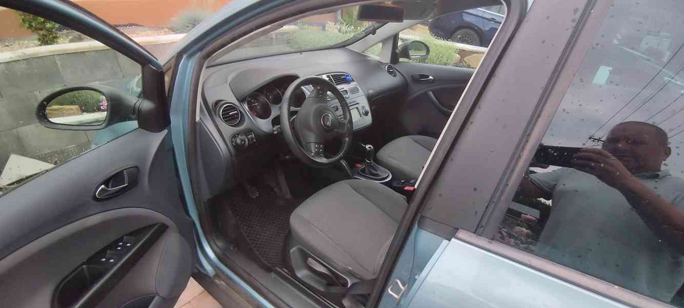 Seat Altea 1,4  92 kW, 125 koní. R. V. 2009 - foto 6
