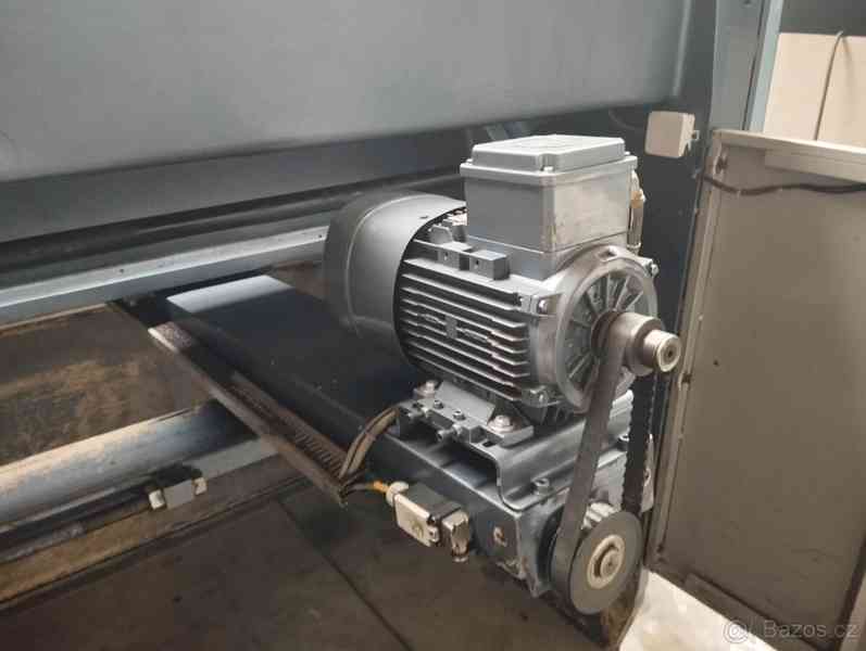 Použité tabulové nůžky DURMA SB 3010 NT, r. v. 2006 - foto 7