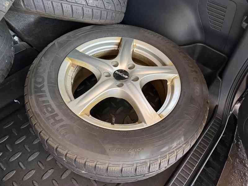 Toyota RAV 4 2,2D  nafta 4x4 110kw - foto 8