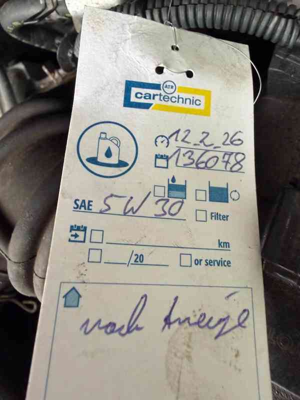 Toyota RAV 4 2,2D  nafta 4x4 110kw - foto 10