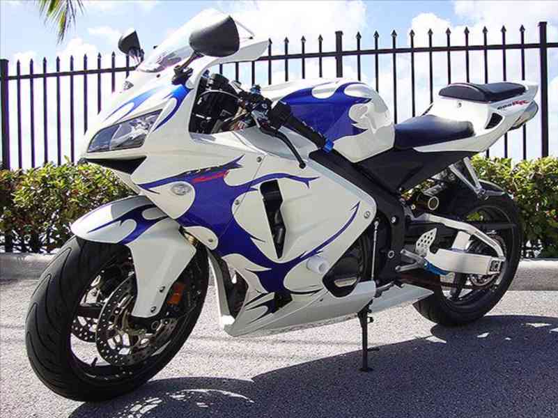Motocykl Honda CBR 600RR r.v. 2013 - foto 2