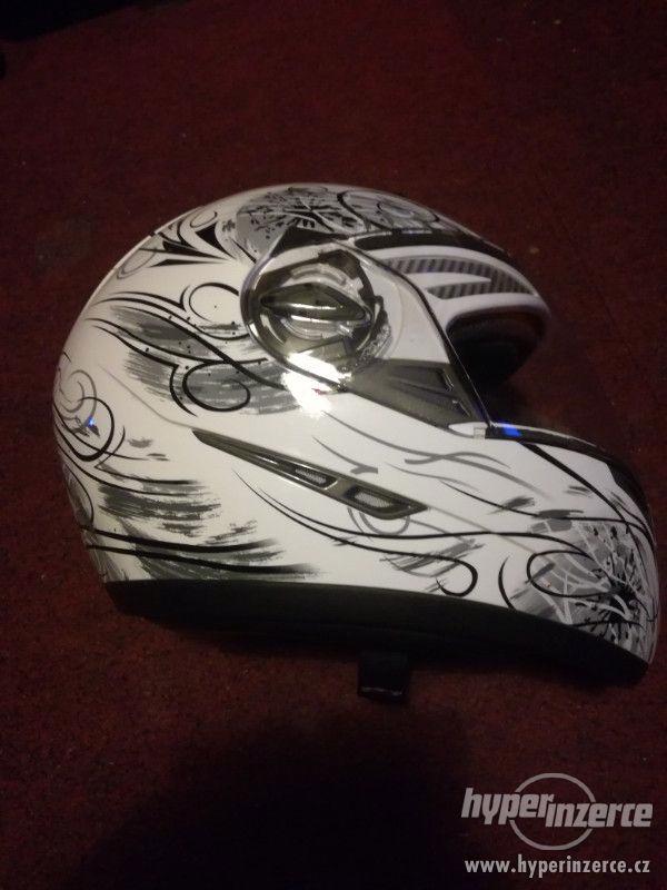 Prodám helmu na motorku značky Airoh - foto 1