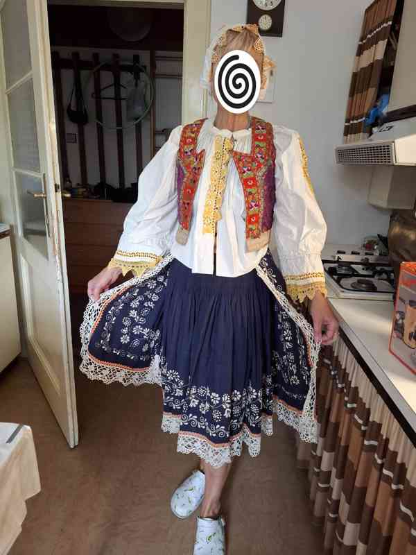 Piešťanský kroj ženský kompletní - foto 8