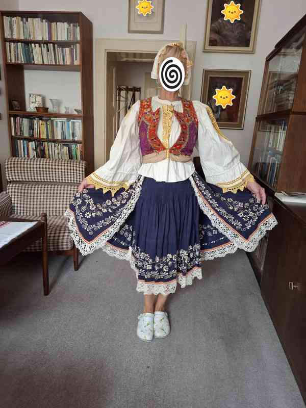 Piešťanský kroj ženský kompletní - foto 9