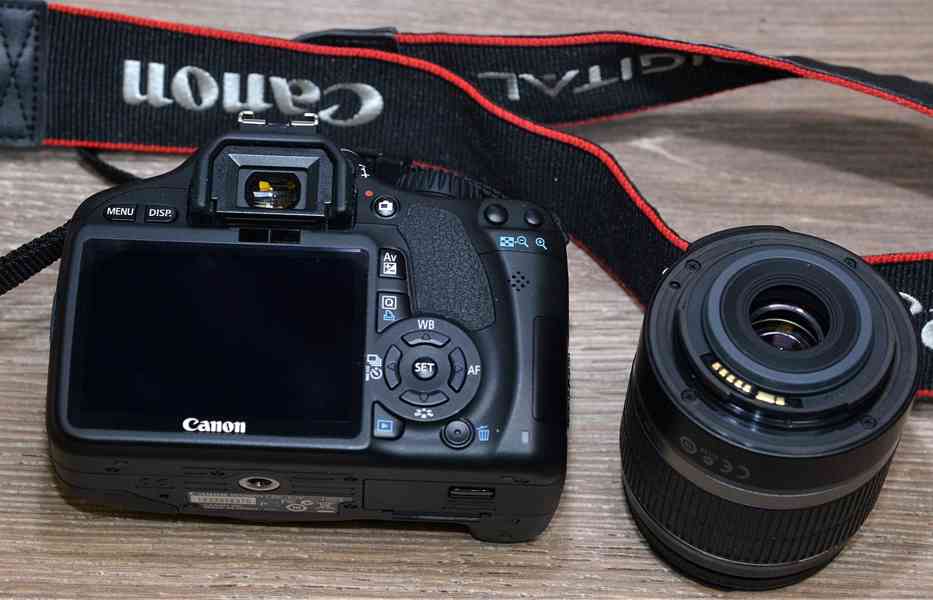 Canon EOS 550D + Objektiv EFS 18-55mm IS 2500 Exp. - foto 4