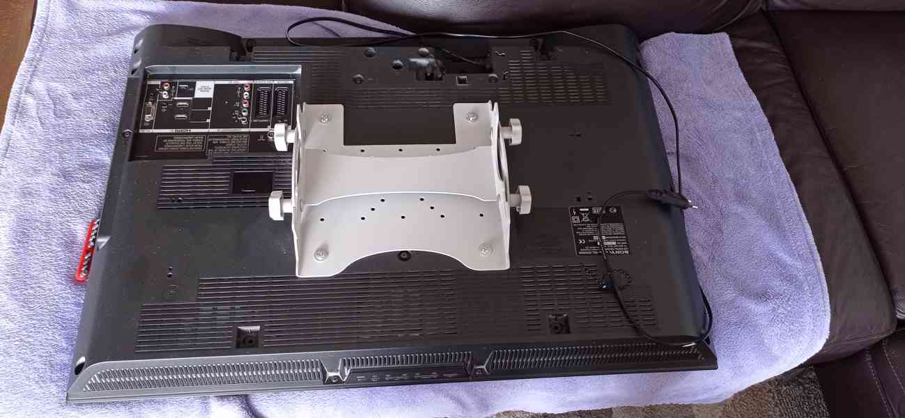 Sony Bravia KDL-32W4000 + držák na stěnu - foto 3