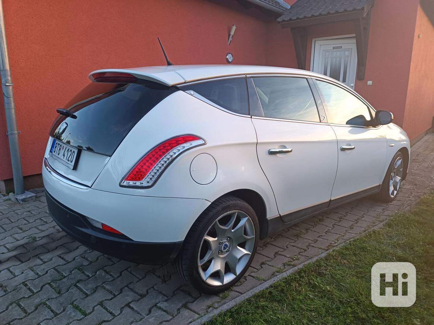 Lancia Delta 2.0 JTD 165 - foto 1