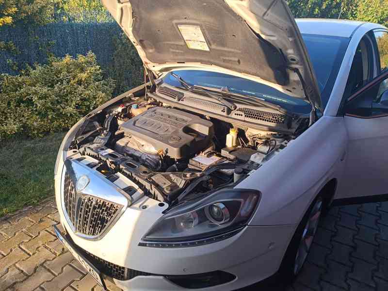 Lancia Delta 2.0 JTD 165 - foto 25