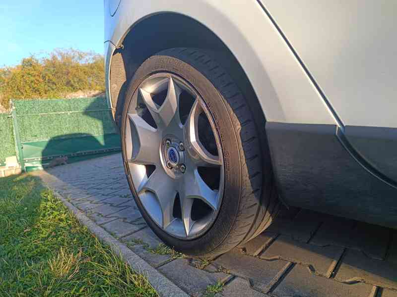 Lancia Delta 2.0 JTD 165 - foto 8