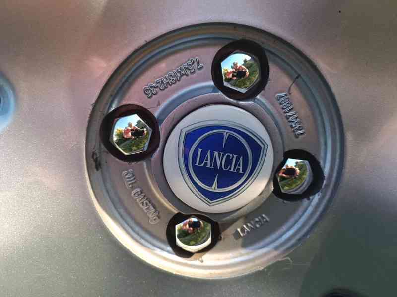 Lancia Delta 2.0 JTD 165 - foto 9