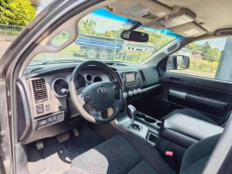 Toyota Tundra 5,7i 4x4 benzín 284kw - foto 3