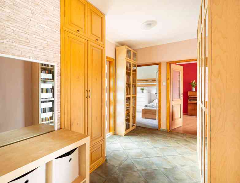 Byt 3+1, 82m² s lodžií, se zahrádkou a parkováním, Zavadilka - foto 16