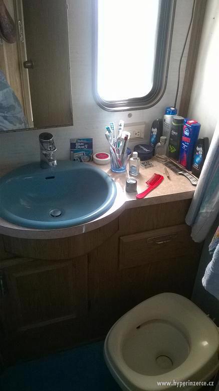 Luxusni obytný přívěs USA - foto 8