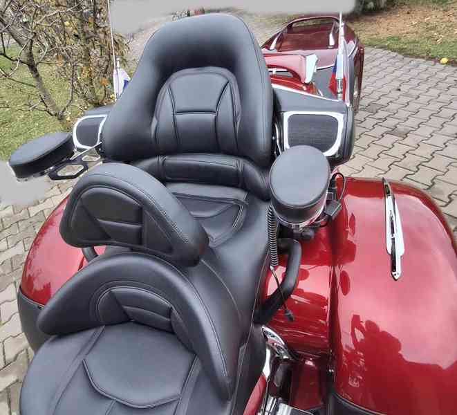 Prodám Hondu GL 1800 trike s vozíkem  - foto 6