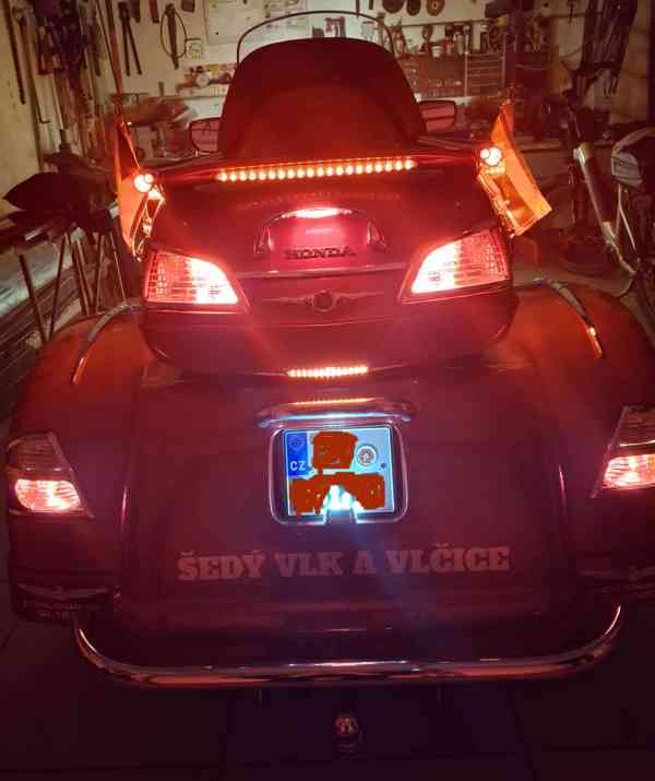 Prodám Hondu GL 1800 trike s vozíkem  - foto 15