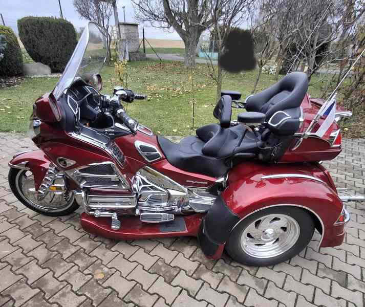 Prodám Hondu GL 1800 trike s vozíkem  - foto 3