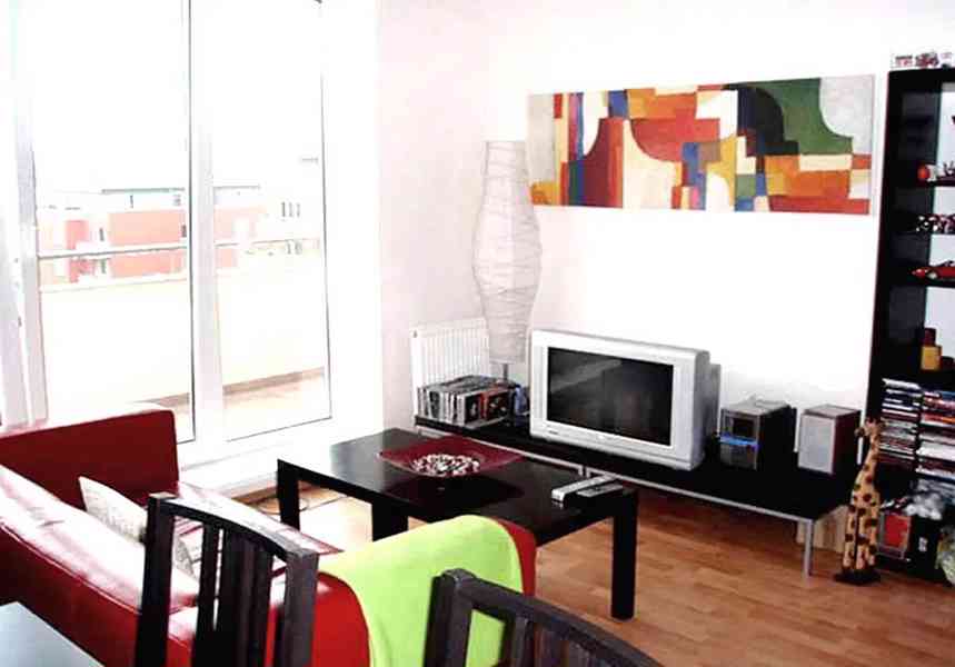 Pronájem bytu 2+kk 57 m² - foto 3