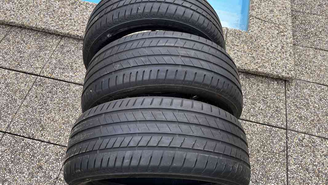 Pneumatiky letní Bridgestone 245/50/R19 BW X3 G01, X4 G02