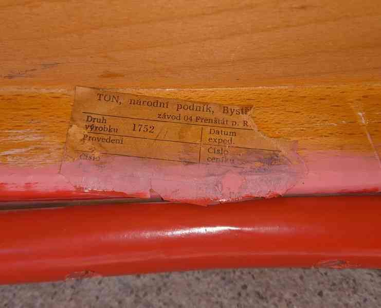 Ohýbané křeslo TON, Thonet s polstrováním - foto 4