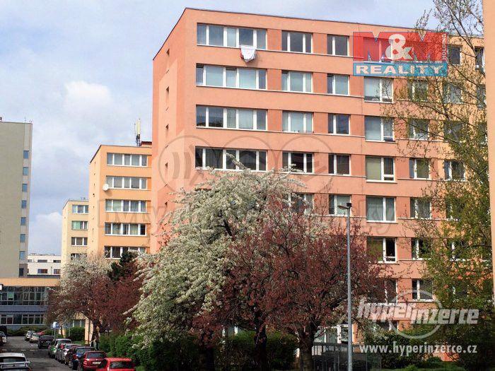Pronájem bytu 2+kk, 41 m2, Praha 4, ul. Přímětická - foto 1