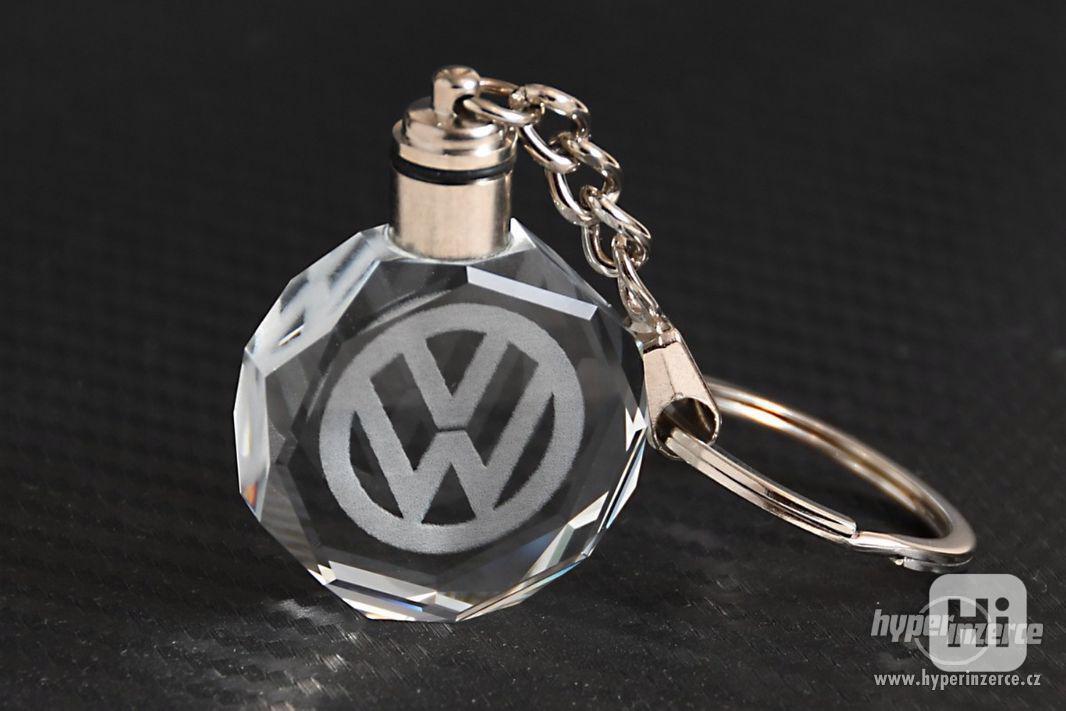 Přívěšek na klíče svítící pro VW - foto 1