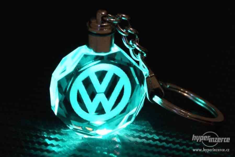 Přívěšek na klíče svítící pro VW - foto 3