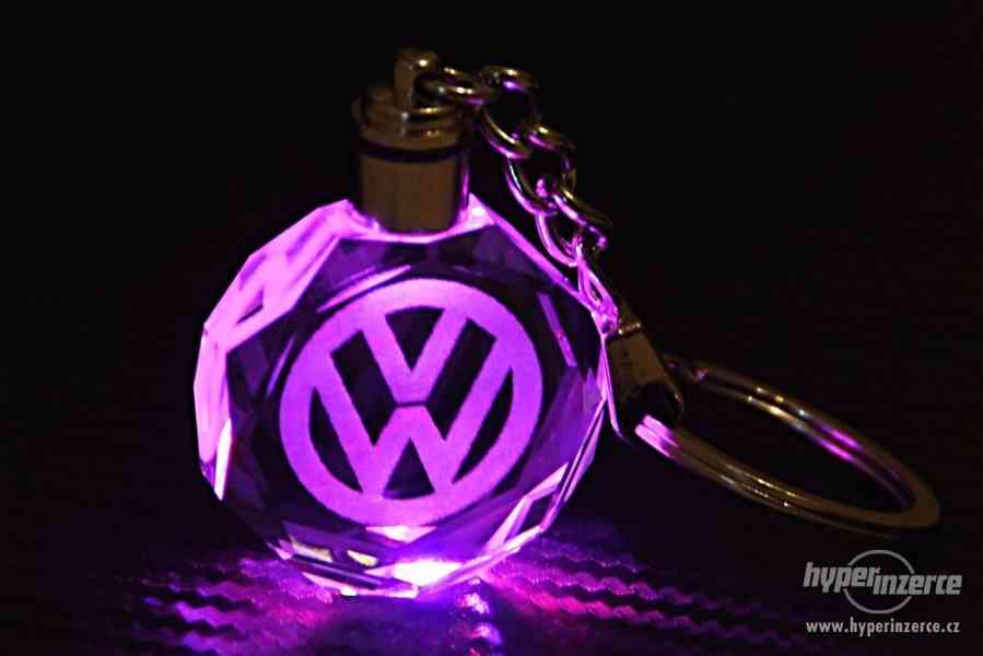 Přívěšek na klíče svítící pro VW - foto 5