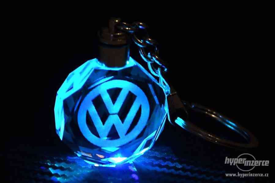 Přívěšek na klíče svítící pro VW - foto 6