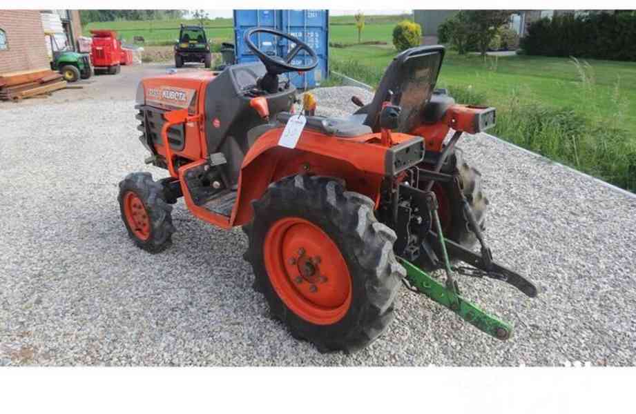 Traktor KUBOTA B1410 - foto 3