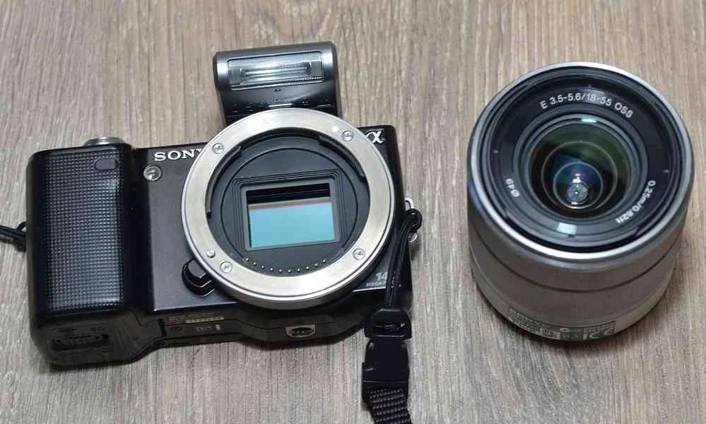 Sony NEX-5 + 18-55 mm **14MPix*Full HDV* 6900 Exp. - foto 6