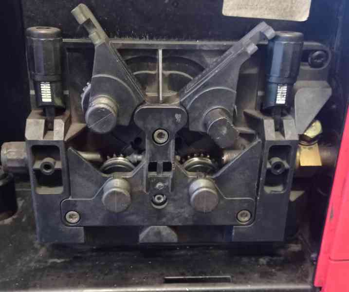 Synergická MIG/MAG svářečka Fronius VarioSynergic 5000 - 2ks - foto 3