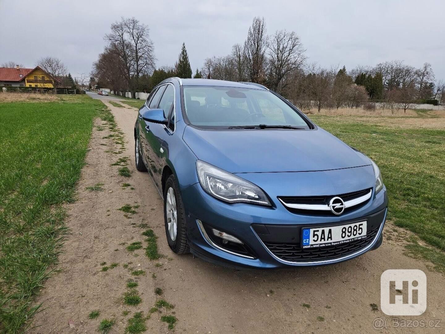 Opel Astra 1,6   CDTi + tažné zařízení - foto 1