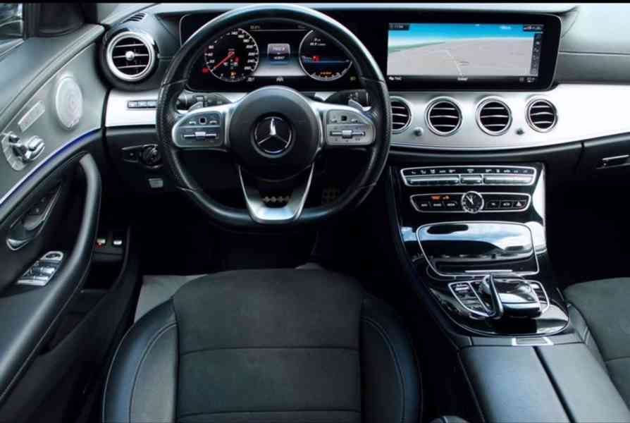 Mercedes-Benz E400d T-Model 4Matic, 2019  - foto 17