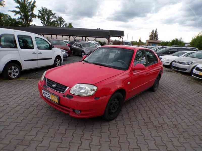 Hyundai Accent 1,3 i TAŽNÉ ZAŘÍZENÍ - foto 2