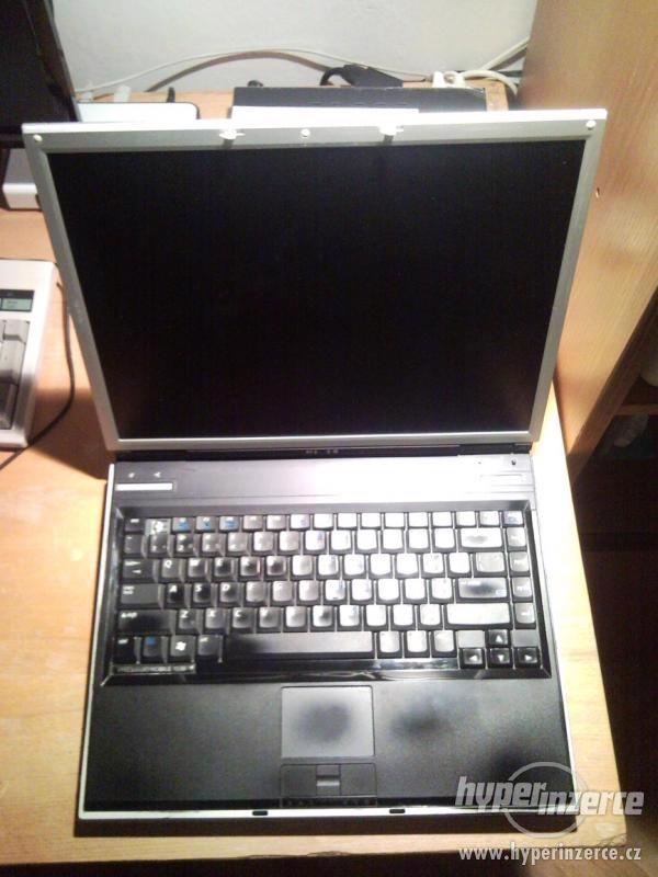 Prodám notebook Prestigio Nobile 1530 (15") - foto 1