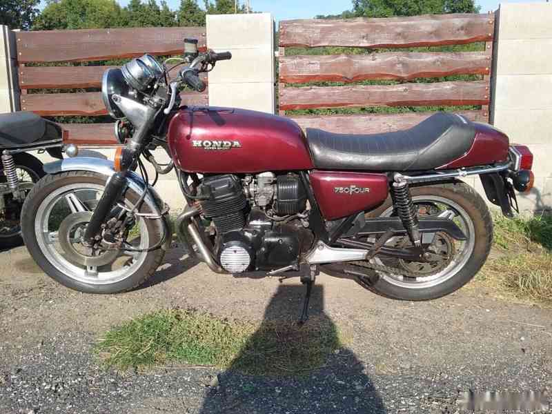 Honda CB 750 F 2 - foto 2