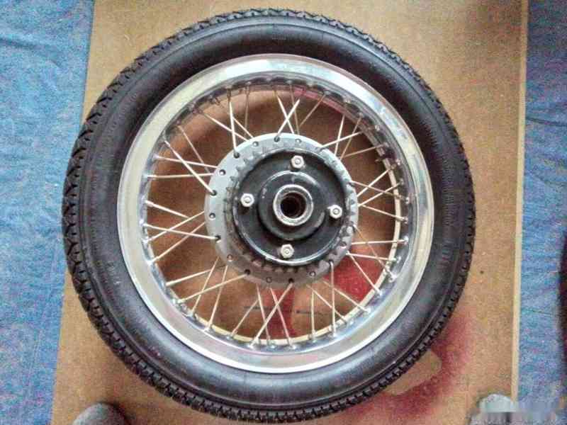 Honda CB 750 F 2 - foto 3