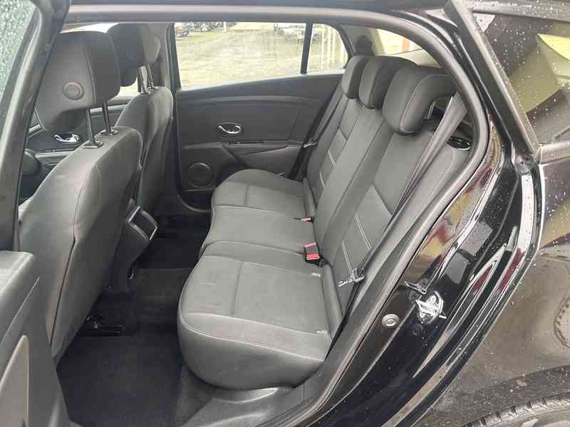 Renault Mégane III Sportour 1.5 DCi 81kW/Navi  - foto 15