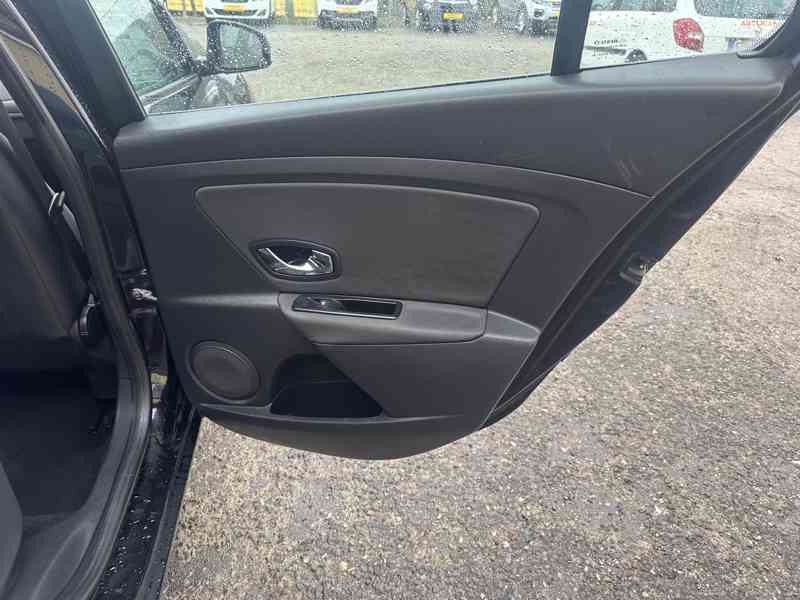 Renault Mégane III Sportour 1.5 DCi 81kW/Navi  - foto 22