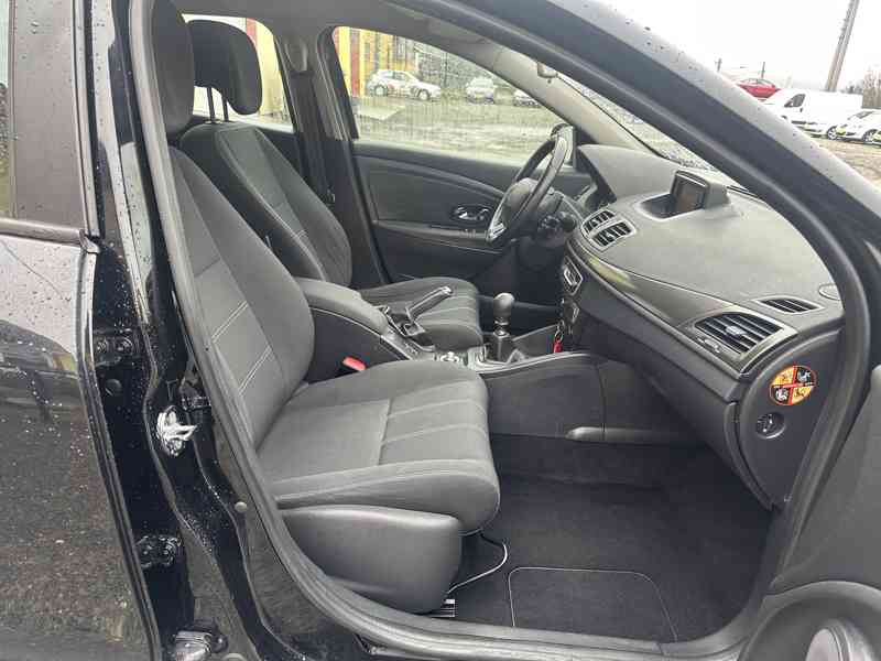 Renault Mégane III Sportour 1.5 DCi 81kW/Navi  - foto 23