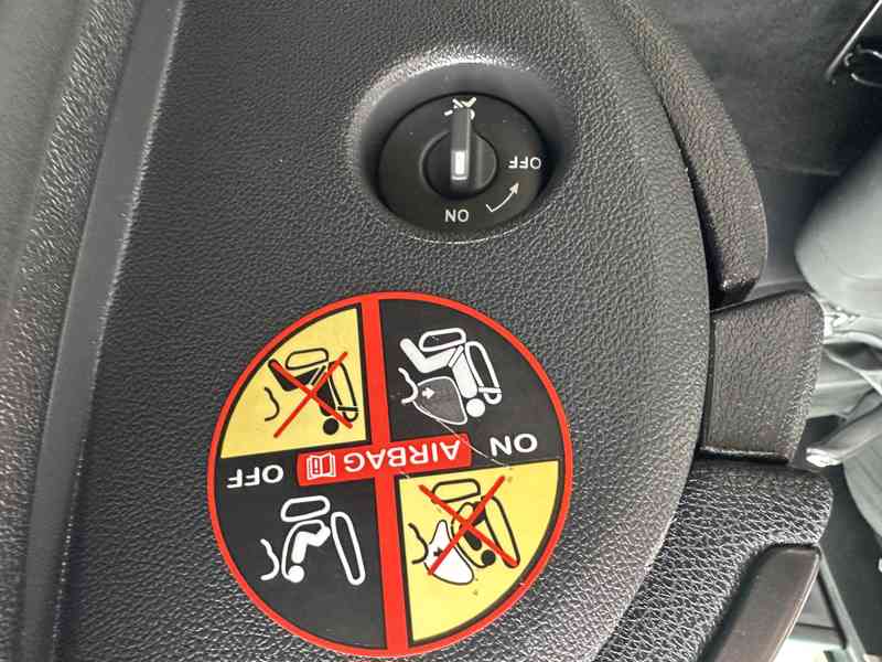 Renault Mégane III Sportour 1.5 DCi 81kW/Navi  - foto 32