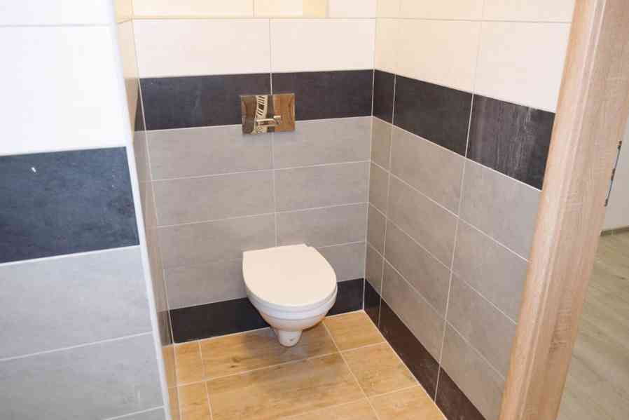 Pronájem luxusního bytu 2+1 na náměstí ve Dvoře Králové n.L. - foto 10