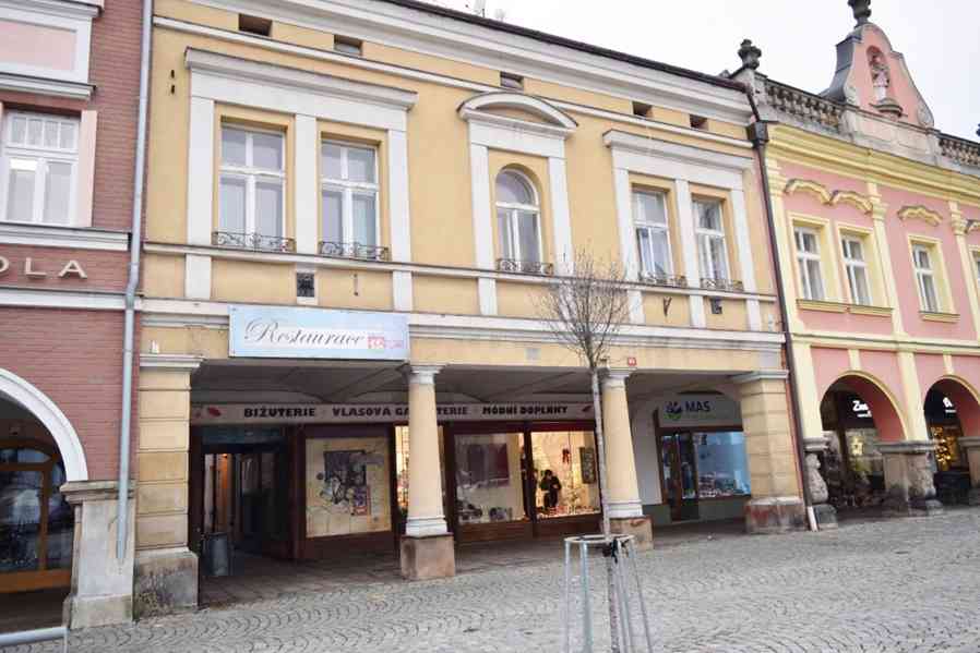 Pronájem luxusního bytu 2+1 na náměstí ve Dvoře Králové n.L. - foto 19
