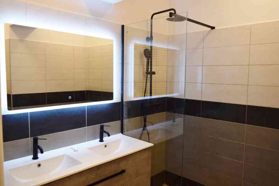 Pronájem luxusního bytu 2+1 na náměstí ve Dvoře Králové n.L. - foto 6