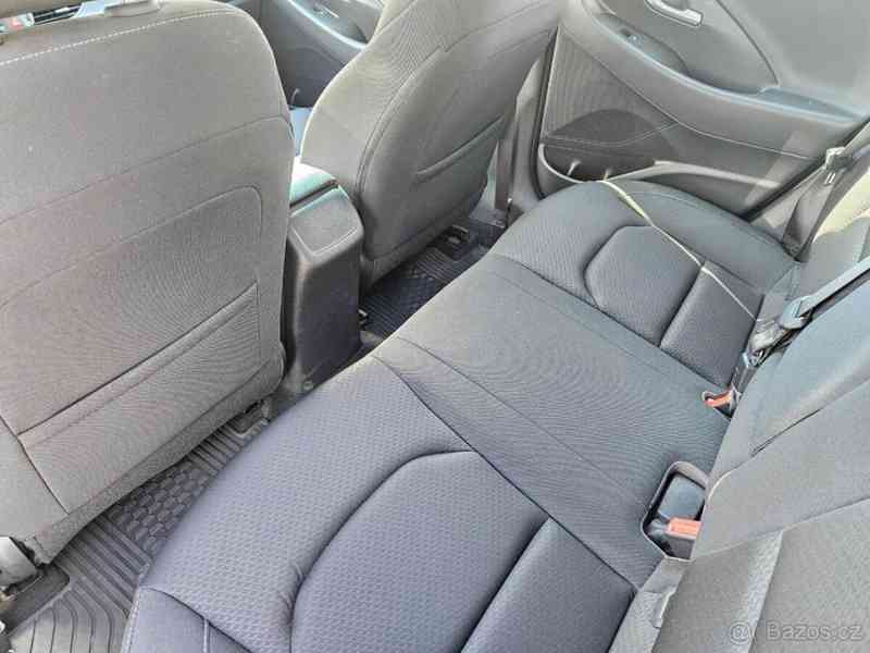Hyundai i30 1,4   T-GDi/140HP - foto 19