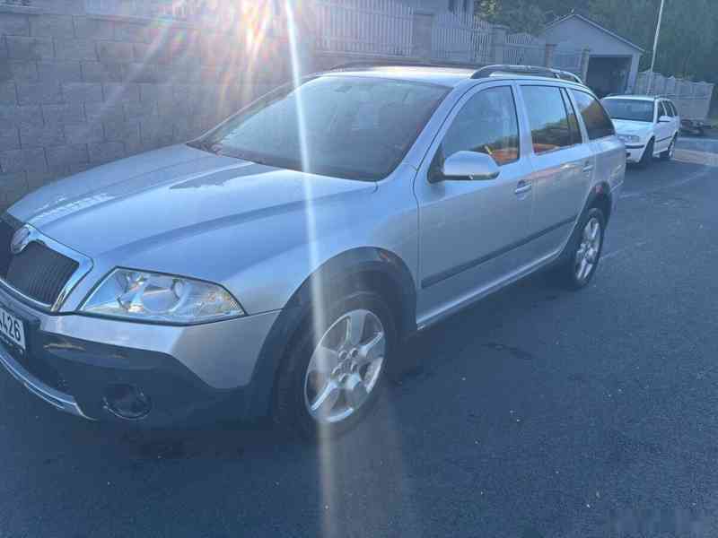 Škoda Octavia scout 2.0 tdi4x4 103kw - foto 1