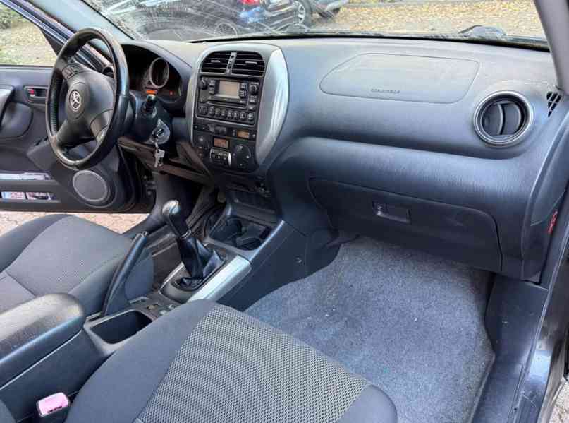 Toyota RAV 4 2,0i 4x4 benzín 110kw - foto 4