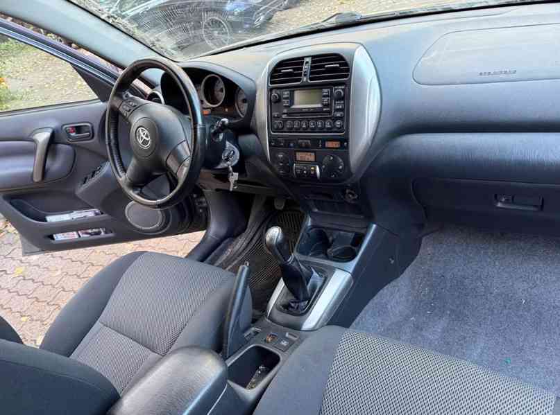 Toyota RAV 4 2,0i 4x4 benzín 110kw - foto 5